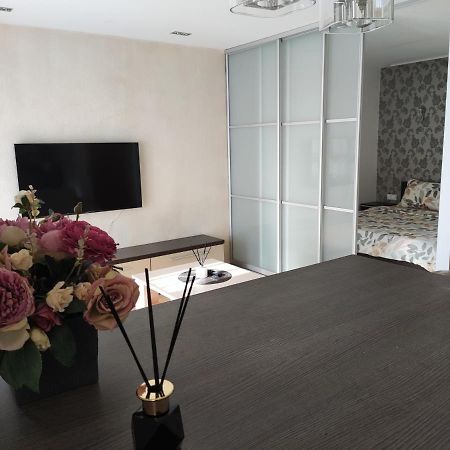 Nikoletos Apartamentai Panevėžys Exteriör bild