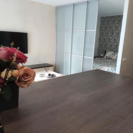 Nikoletos Apartamentai Panevėžys Exteriör bild