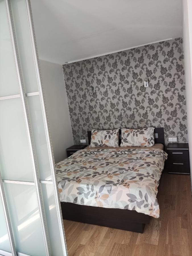 Nikoletos Apartamentai Panevėžys Exteriör bild